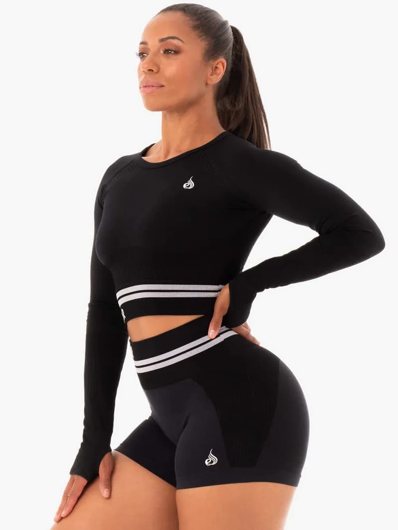 Freestyle Seamless Long Sleeve Crop - Black — image 1 of 1
