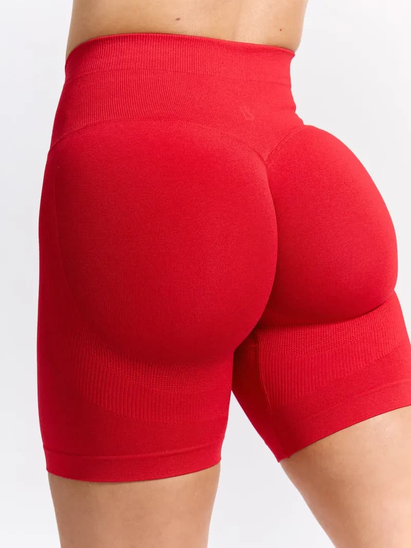 Miracle Seamless Short 6" - Salsa Red — image 1 of 1