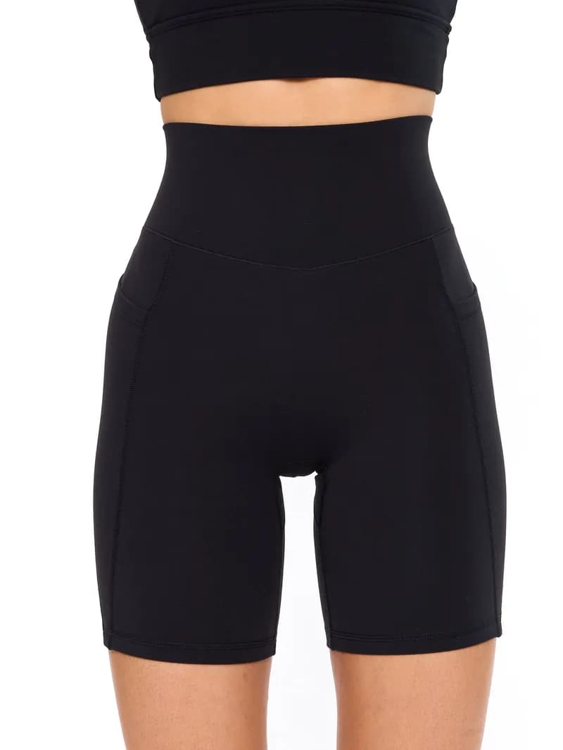 Rosa Pocket Short 7" - Onyx Black — image 1 of 1