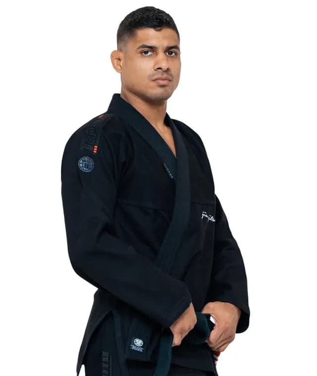 Elements Superlite Gi - Black — image 1 of 1