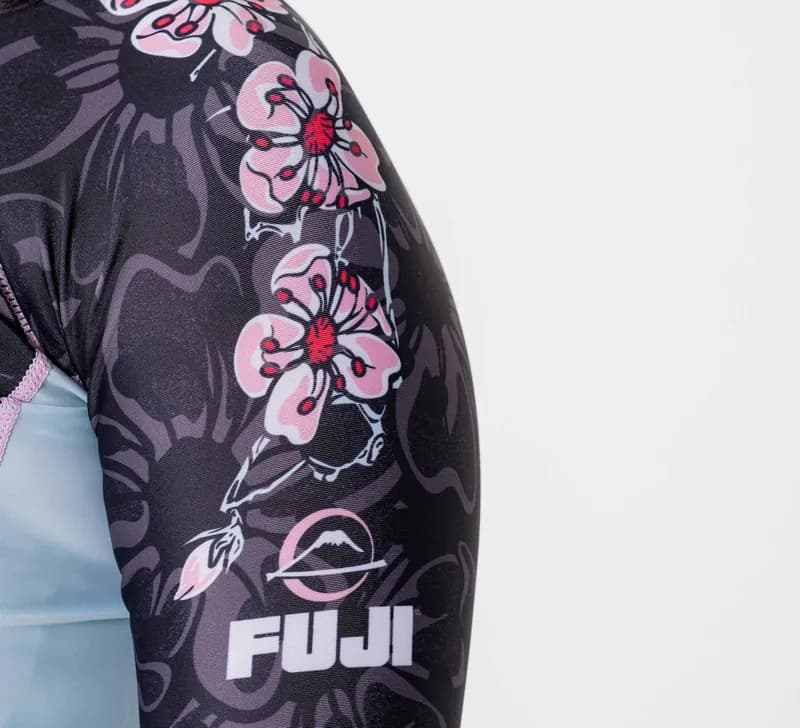 Womens Blossom Rashguard Black/Pink — image 1 of 1