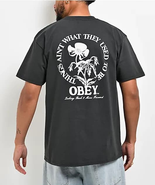 Move Forward Vintage Black T-Shirt — image 1 of 1