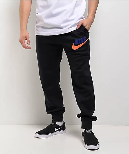 Sportswear Club Fleece Black Jogger Sweatpants — image 1 of 1